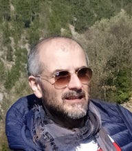 Carica l'immagine nel visualizzatore di Gallery, L'AMORE CHE NUTRE LA VITA, il Vangelo a piedi: Don GIUSTINO RUSSOLILLO - di PAOLO GRECO - Edizioni San Lorenzo