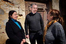 Carica l'immagine nel visualizzatore di Gallery, Francesco Fiorino, Tra sorrisi e lotte - Edizioni San Lorenzo